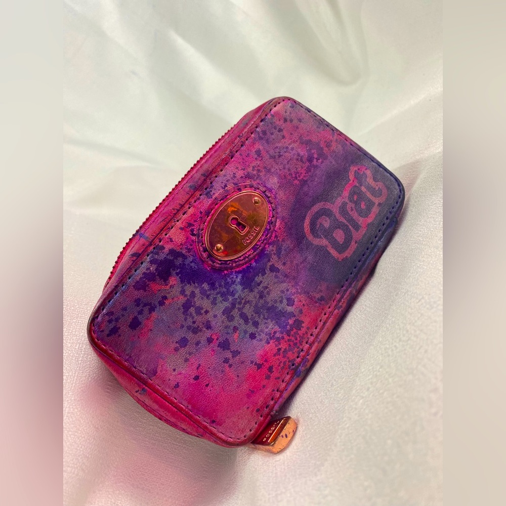 Recycled Riot Brat wallet from fossil